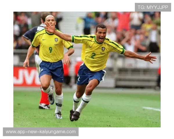 米兰弗洛伦齐边路穿插与传球训练