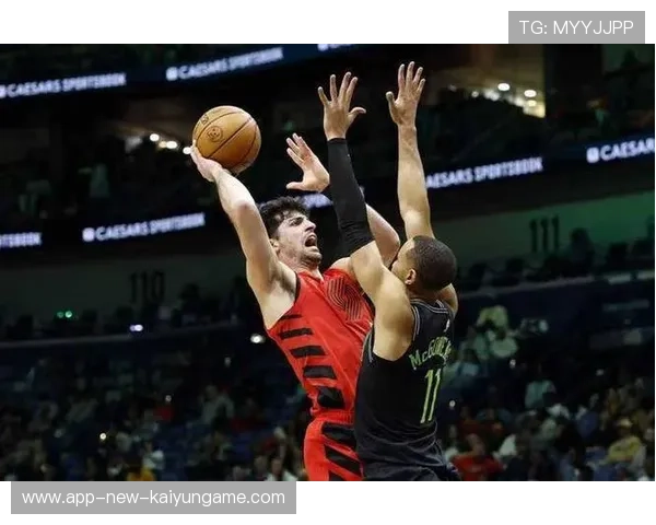 鹈鹕内线摧毁对手