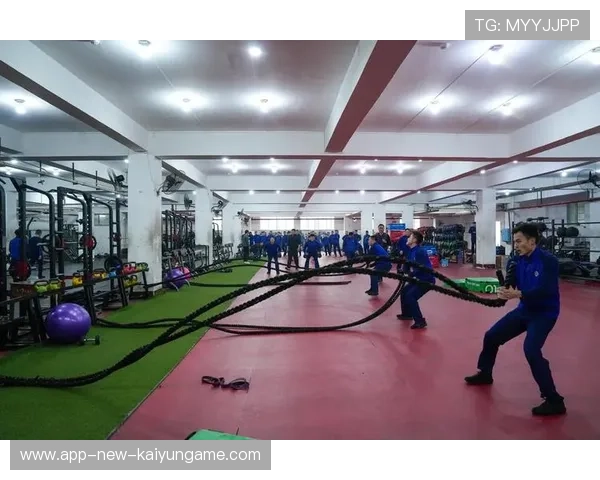 俱乐部推出“教练进校园”计划传播专业训练理念，点亮校园体育新征途