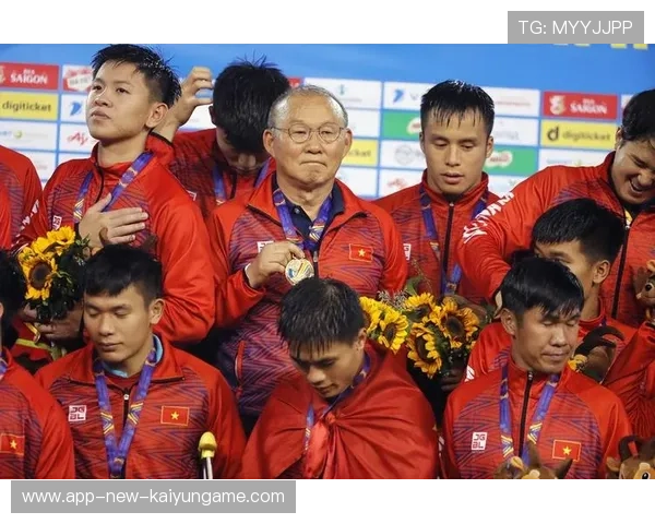 劲爆画面:运动员“万人空巷”夺冠时刻! 劲爆画面:运动员“万人空巷”夺冠时刻!