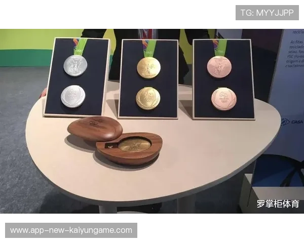 奥运奖牌设计融合现代科技美学，奥运奖牌模型