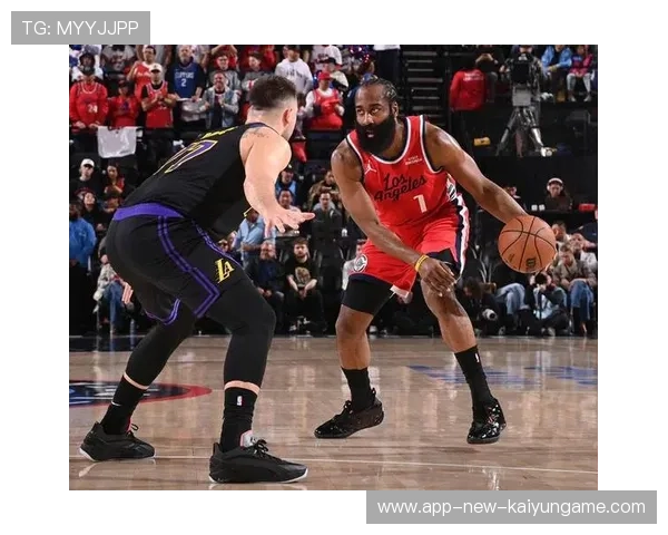 难救主!哈登29+7+8但7失误,快船主场119-120憾负热火,哈登打快船数据 难救主!哈登29+7+8但7失误,快船主场119-120憾负热火,哈登打快船数据