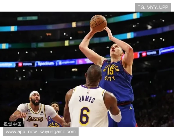 金州勇士对阵达拉斯独行侠：梅尔顿 抢断反击，镜头捕捉到细节，金州勇士vs独行侠